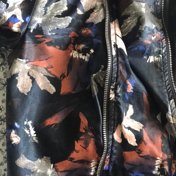 Jacket - Picture 3 of 3